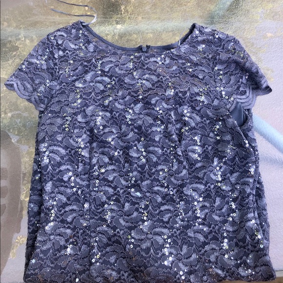 Cap Sleeve Lace Dress with Sequins - Picture 4 of 5